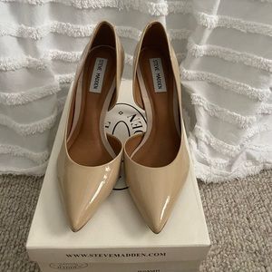 Steve Madden “INSANITI” nude patent pumps